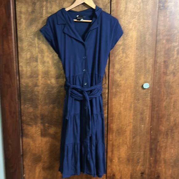 EUC Maison Tara linen-blend indigo colored button down midi dress, size 14 - Picture 4 of 7